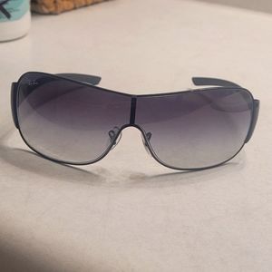 Ray-ban highstreet sunglasses SERIAL no. RB3321 (scratched lens)